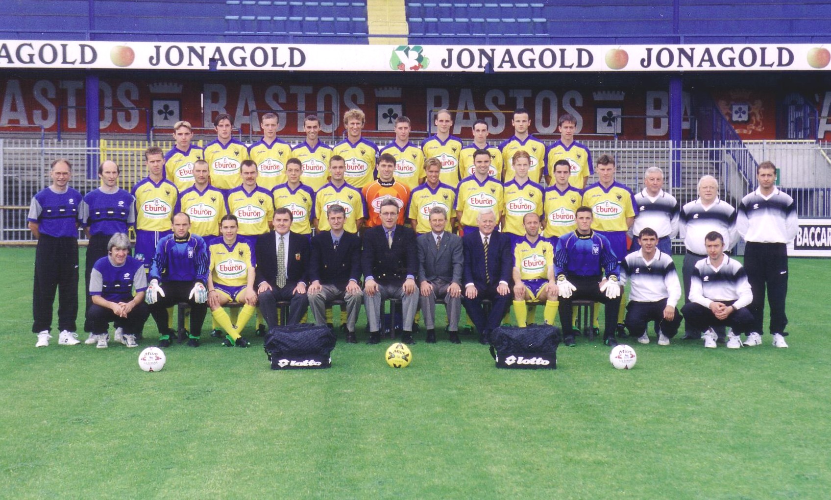 STVV 1998-1999-01 (bron Eddy Kellens en archief STVV)